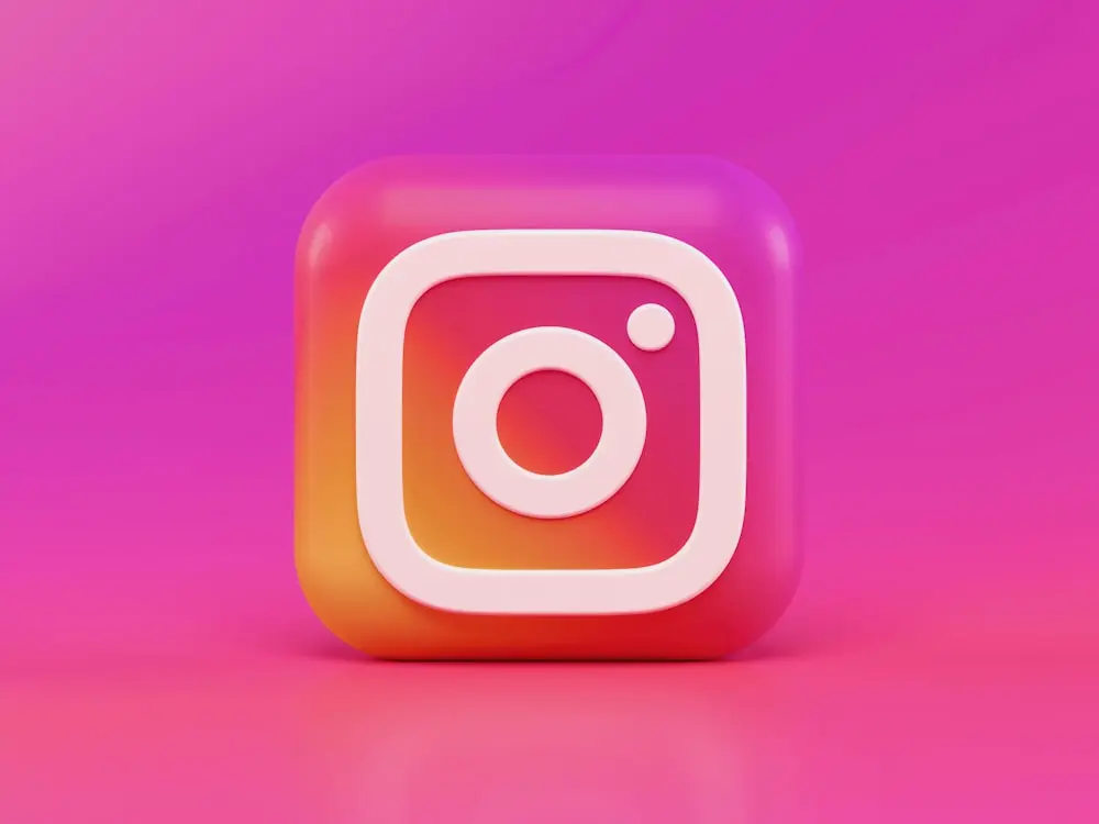 Ícono de Instagram con degradado, representando la compra de likes en Instagram y TikTok